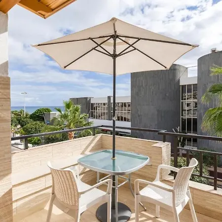 20 * Puerto del Carmen (Lanzarote)
